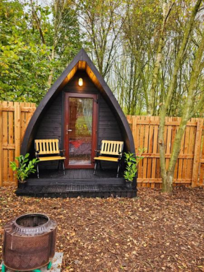 The Laurels - Wood Fired Hot Tub and Firepit